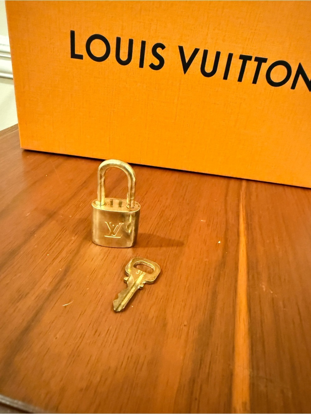 Louis Vuitton Lock - Picture 2 of 9